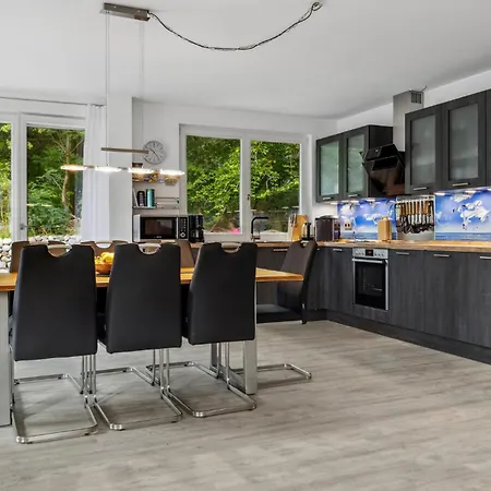 Lovely In With Wifi Casa vacanze Zirchow