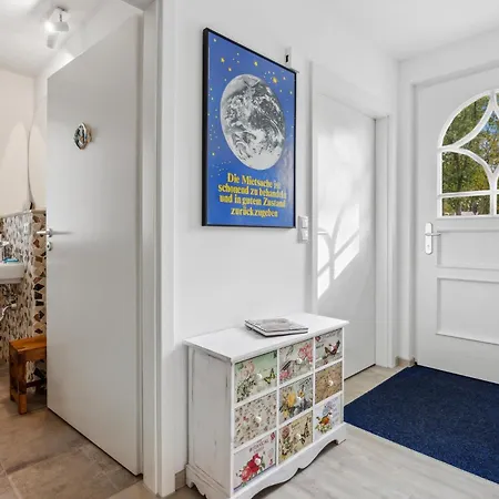 Casa vacanze Lovely In With Wifi