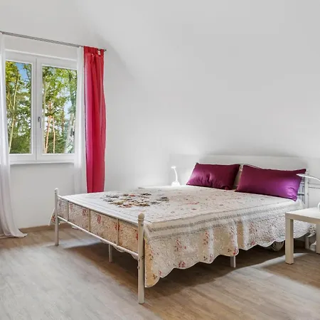 Casa vacanze Lovely In With Wifi